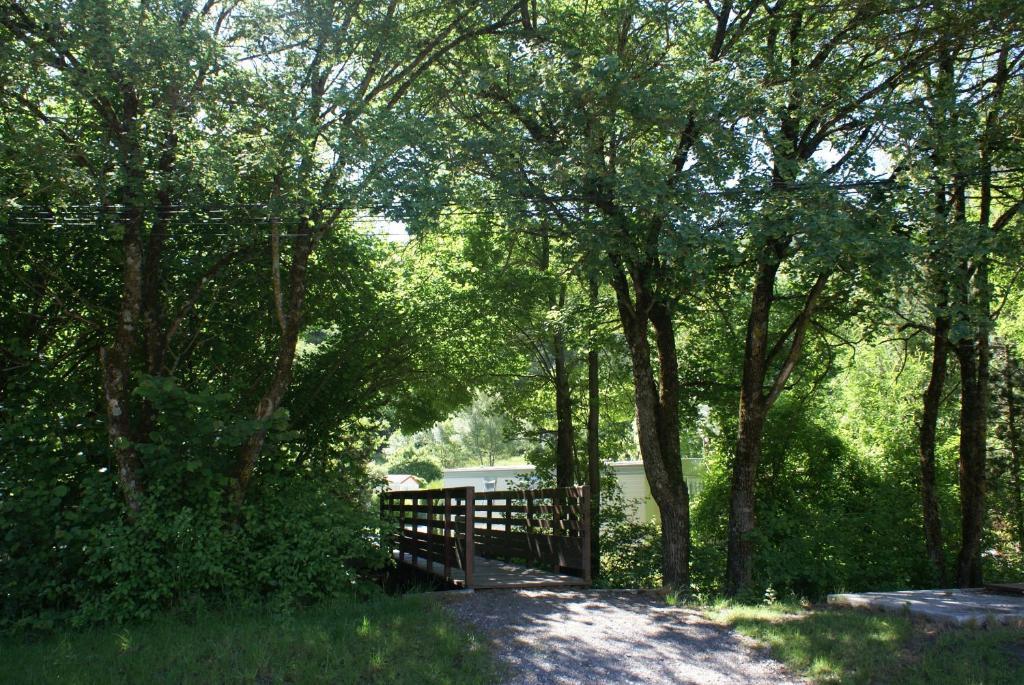 Camping Du Bourg Digne-les-Bains Zewnętrze zdjęcie