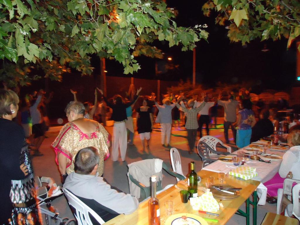 Camping Du Bourg Digne-les-Bains Zewnętrze zdjęcie