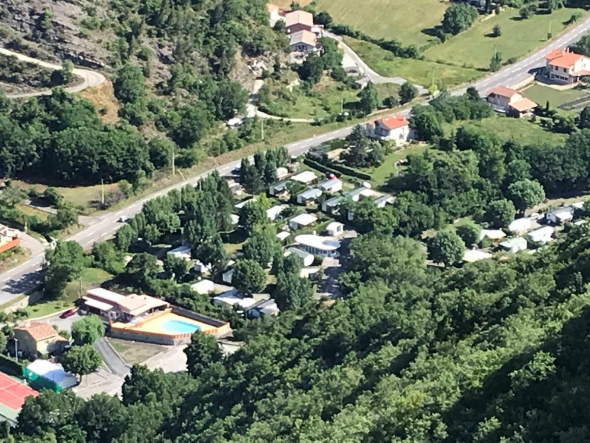 Camping Du Bourg Digne-les-Bains Zewnętrze zdjęcie